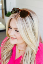 Load image into Gallery viewer, Collapsible Girlfriend Sunnies & Case in Tortoise Shell