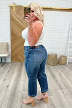 Load image into Gallery viewer, Betty High Rise Vintage Wash Wide Leg Crop Jeans
