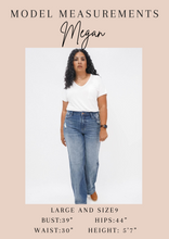 Load image into Gallery viewer, Betty High Rise Vintage Wash Wide Leg Crop Jeans