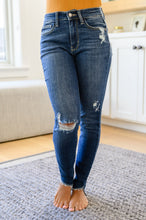 Load image into Gallery viewer, Annalise Slanted Raw Hem Skinny Jeans