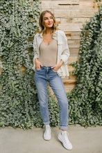 Load image into Gallery viewer, Better Days Vintage Wash Boyfriend Jeans