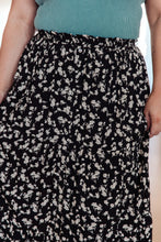 Load image into Gallery viewer, Fielding Flowers Floral Skirt