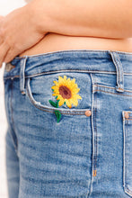 Load image into Gallery viewer, Hi-Rise Relaxed Sunflower Embroidery Jeans