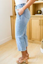 Load image into Gallery viewer, Mandy High Rise Vintage Wide Leg Crop Jeans