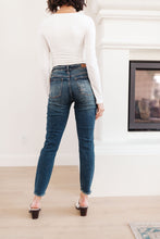 Load image into Gallery viewer, Mid-Rise Destroyed Relaxed Fit Jeans