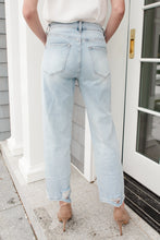 Load image into Gallery viewer, New Me Distressed Jeans