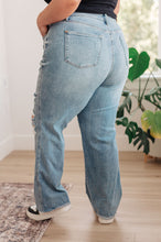 Load image into Gallery viewer, Ramona High Rise Rigid Magic Destroyed Straight Jeans