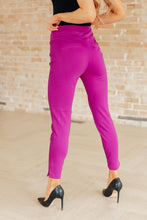 Load image into Gallery viewer, Magic Ankle Crop Skinny Pants in Spring Magenta